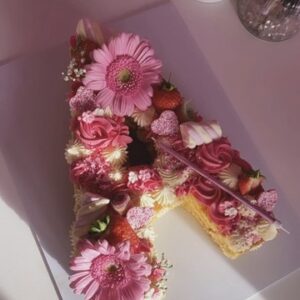 Tarta letra pequeña San Valentín